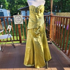 Alfred Angelo green Floor Length Strapples Satin gown fit XL +